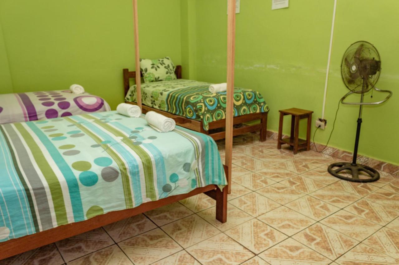 Perezoso Hostel Rurrenabaque Eksteriør billede