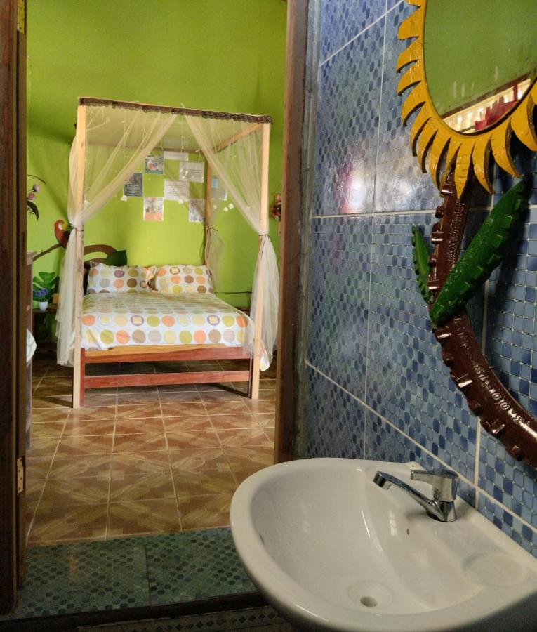 Perezoso Hostel Rurrenabaque Eksteriør billede